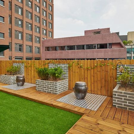 Eight Rest Hostel Myeongdong Seul Exterior foto